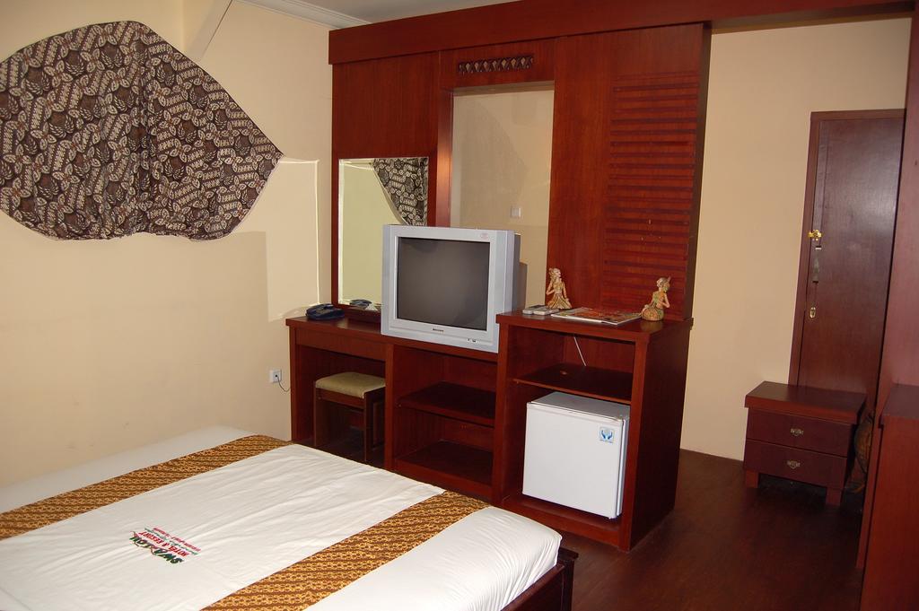 Swaloh Resort & Spa Kalangbret エクステリア 写真